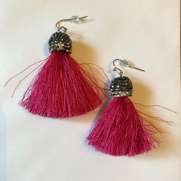 Le Chateau Fringe Earrings - Picture 1 of 1